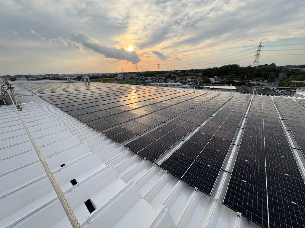 愛知県の工場様｜太陽光発電設備 DC666kWの施工写真
