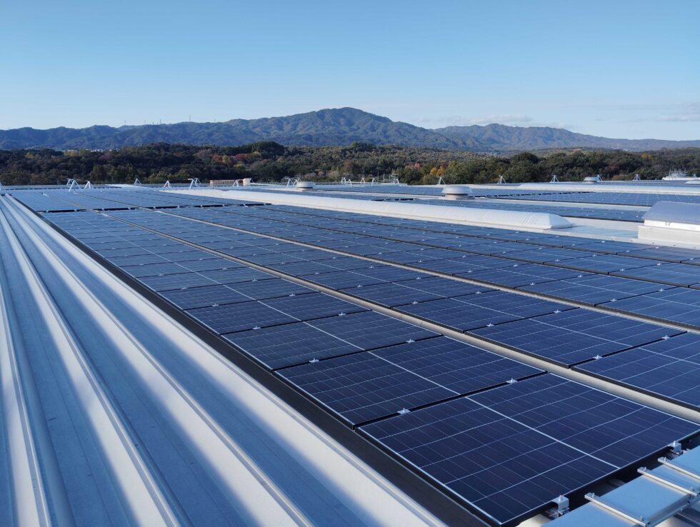 愛知県の工場様｜太陽光発電設備 DC 993.97kWの施工写真